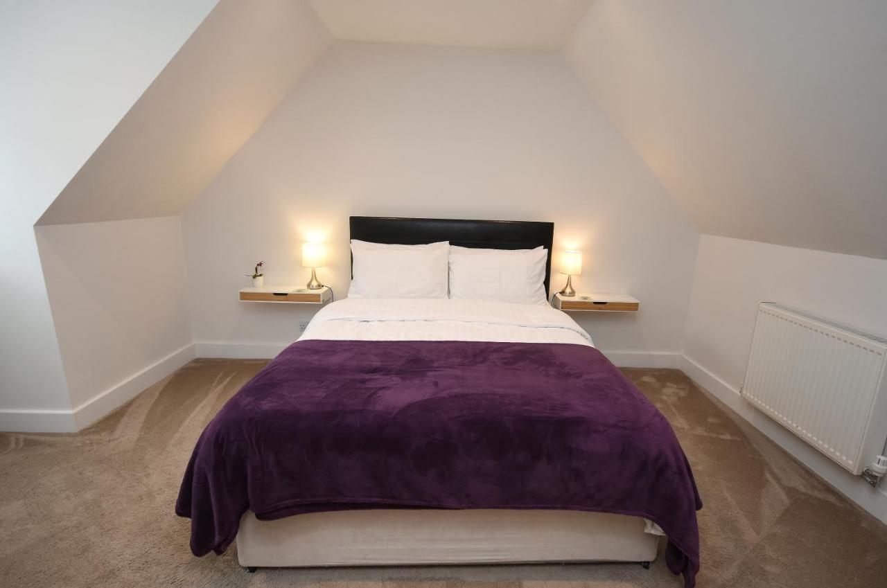 Apple Tree Place Tadley